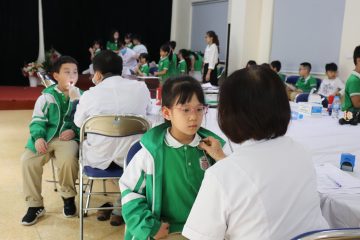 KHÁM SỨC KHỎE TOÀN DIỆN CHO HỌC SINH TOÀN TRƯỜNG KHÁM SỨC KHỎE TOÀN DIỆN CHO HỌC SINH TOÀN TRƯỜNG