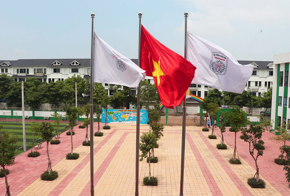 CƠ SỞ VẬT CHẤT TRƯỜNG LIÊN CẤP LÔMÔNÔXỐP TÂY HÀ NỘI - Hệ thống Liên cấp ...