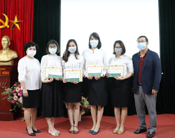 Trường Tiểu học Lômônôxốp tổ chức thành công Hội nghị cán bộ – giáo viên, nhân viên năm học 2021-2022