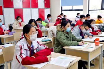 NHÀ TRƯỜNG SẴN SÀNG CHUẨN BỊ, LOMOERS VỮNG VÀNG TRỞ LẠI TRƯỜNG HỌC