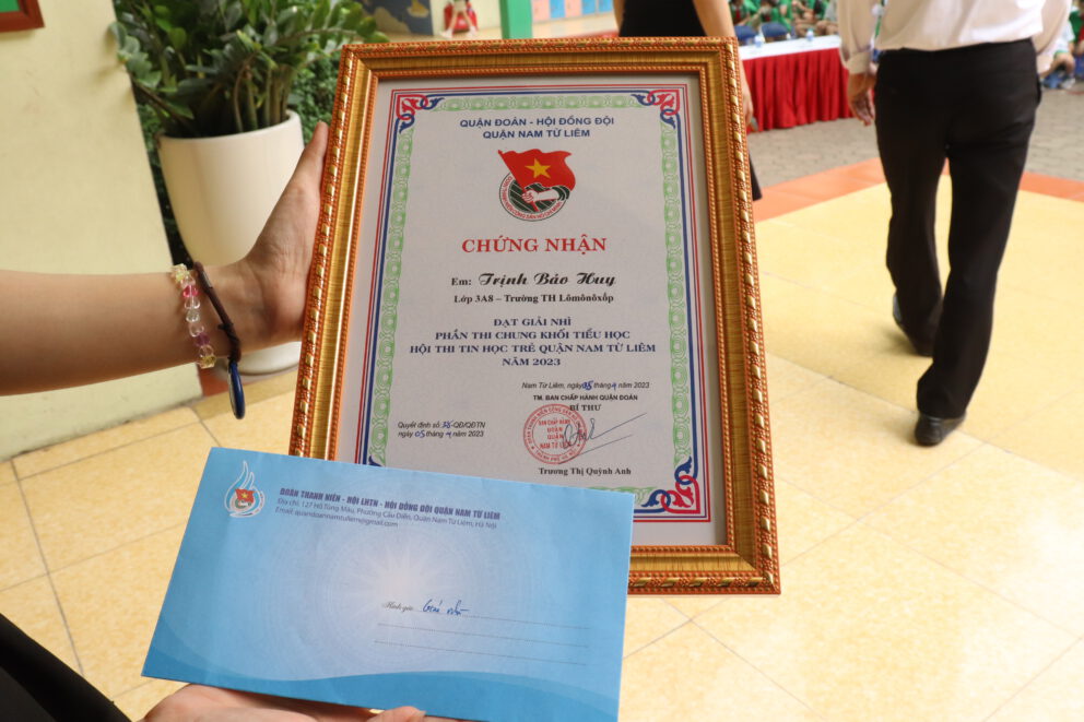 Học sinh Trịnh Bảo Huy - Lớp 3A8 đạt Giải Nhì phần thi chung Khối Tiểu học Hội thi Tin học trẻ Quận Nam Từ Liêm năm 2023