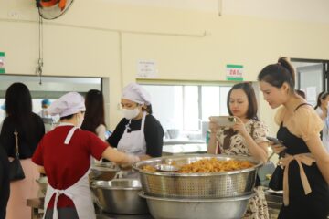 HỆ THỐNG LIÊN CẤP LÔMÔNÔXỐP ĐÓN TIẾP BĐD HỘI CMHS THAM GIA KIỂM TRA BẾP ĂN TRƯỜNG HỌC VÀ CÔNG TÁC BÁN TRÚ HỆ THỐNG LIÊN CẤP LÔMÔNÔXỐP ĐÓN TIẾP BĐD HỘI CMHS THAM GIA KIỂM TRA BẾP ĂN TRƯỜNG HỌC VÀ CÔNG TÁC BÁN TRÚ