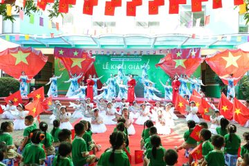 HỆ THỐNG LIÊN CẤP LÔMÔNÔXỐP KHAI GIẢNG NĂM HỌC 2025–2026: VỮNG VÀNG TRUYỀN THỐNG, SẴN SÀNG TƯƠNG LAI HỆ THỐNG LIÊN CẤP LÔMÔNÔXỐP KHAI GIẢNG NĂM HỌC 2025–2026: VỮNG VÀNG TRUYỀN THỐNG, SẴN SÀNG TƯƠNG LAI