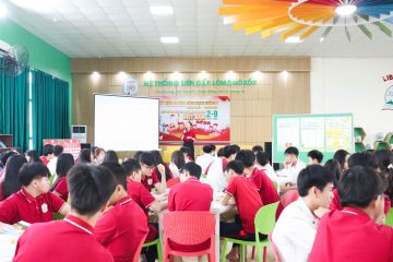 “THPT LÀ HÀNH TRÌNH ĐỂ KHÁM PHÁ CHÍNH MÌNH, KHÔNG AI HOÀN HẢO TỪ ĐẦU, NHƯNG AI CŨNG CÓ THỂ VỮNG VÀNG HƠN MỖI NGÀY” “THPT LÀ HÀNH TRÌNH ĐỂ KHÁM PHÁ CHÍNH MÌNH, KHÔNG AI HOÀN HẢO TỪ ĐẦU, NHƯNG AI CŨNG CÓ THỂ VỮNG VÀNG HƠN MỖI NGÀY”