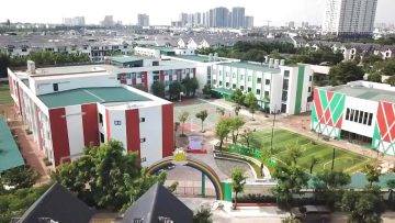 THAM QUAN DIỆN MẠO MỚI TRƯỜNG THPT LÔMÔNÔXỐP TÂY HÀ NỘI