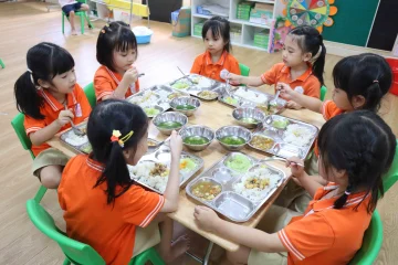 THỰC ĐƠN TUẦN TRƯỜNG MẦM NON LÔMÔNÔXỐP