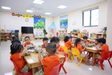 THỰC ĐƠN TUẦN TRƯỜNG MẦM NON LÔMÔNÔXỐP DƯƠNG NỘI